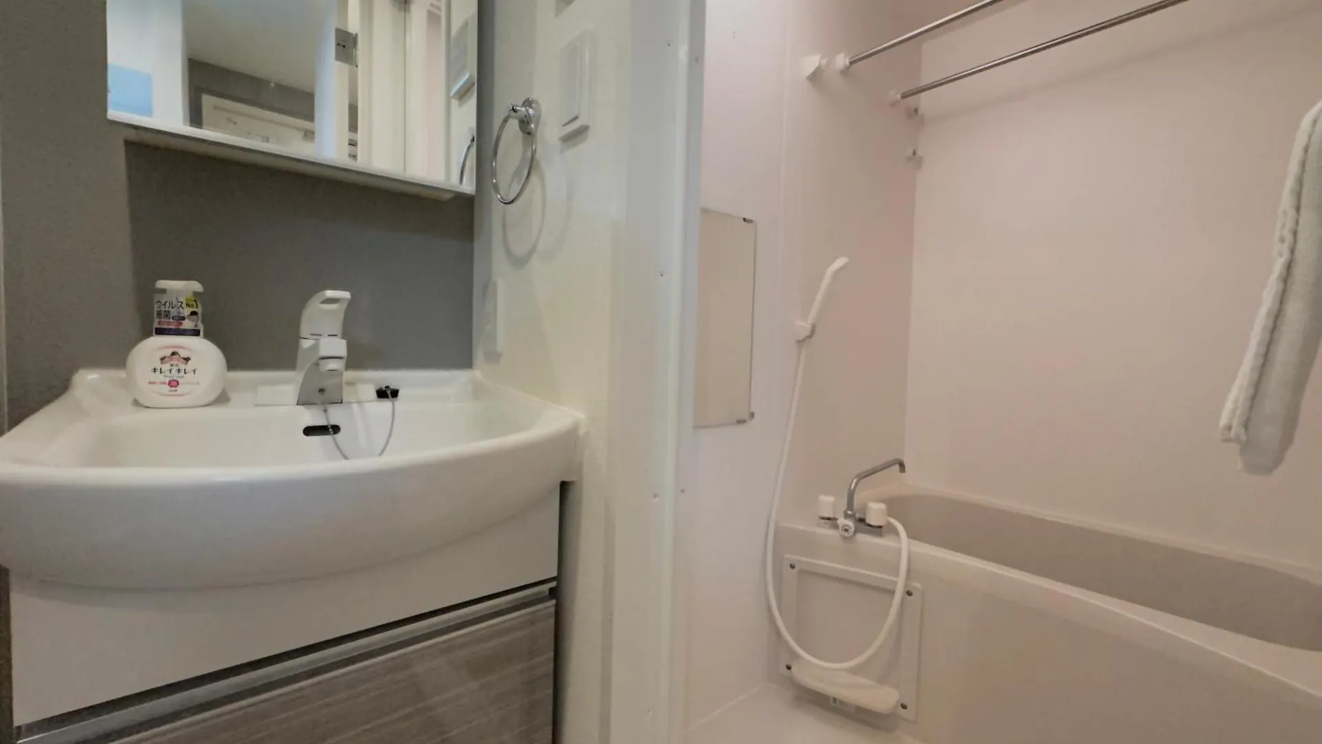 Apartment Hotel マーベラス浅草#Private Maisonette Room#Near Asakusa Sta#6Ppl Tokyo